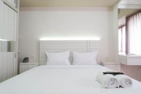Spacious Studio Apartment Accses to Pakuwon Mall at Tanglin Supermall Mansion By Travelio
